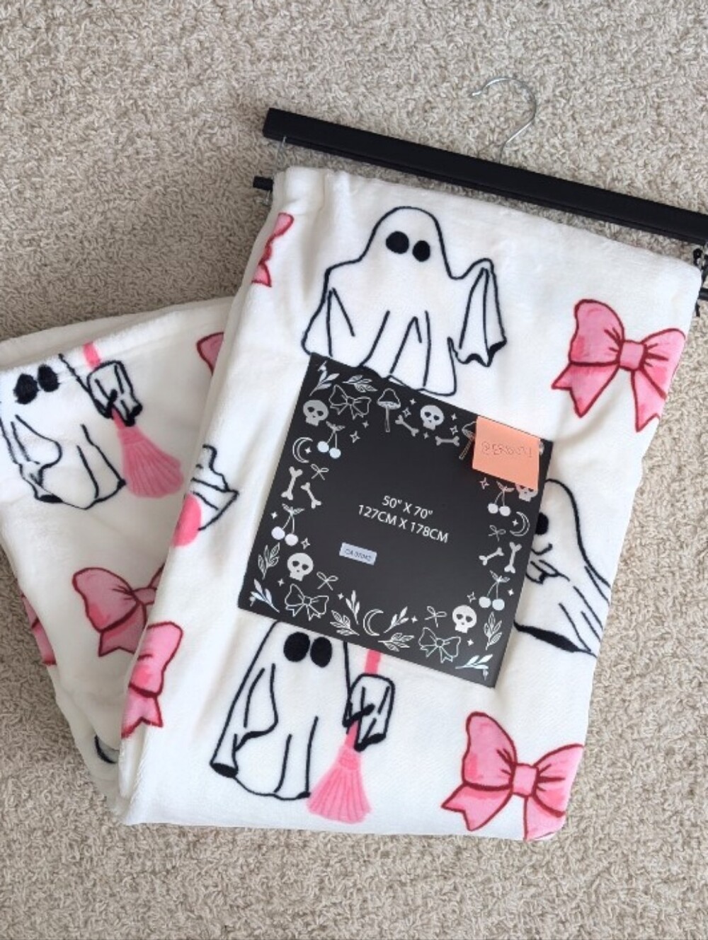 Coquette Bow Design Oversized Pinkoween Ghost Plush Throw Blanket 🎀👻